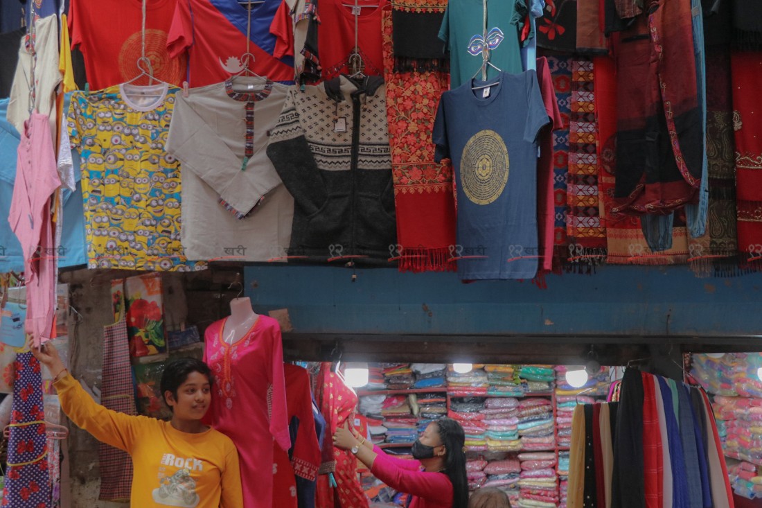 Bhid Dashain Shopping Bajar Bazar (3)1664110508.jpg